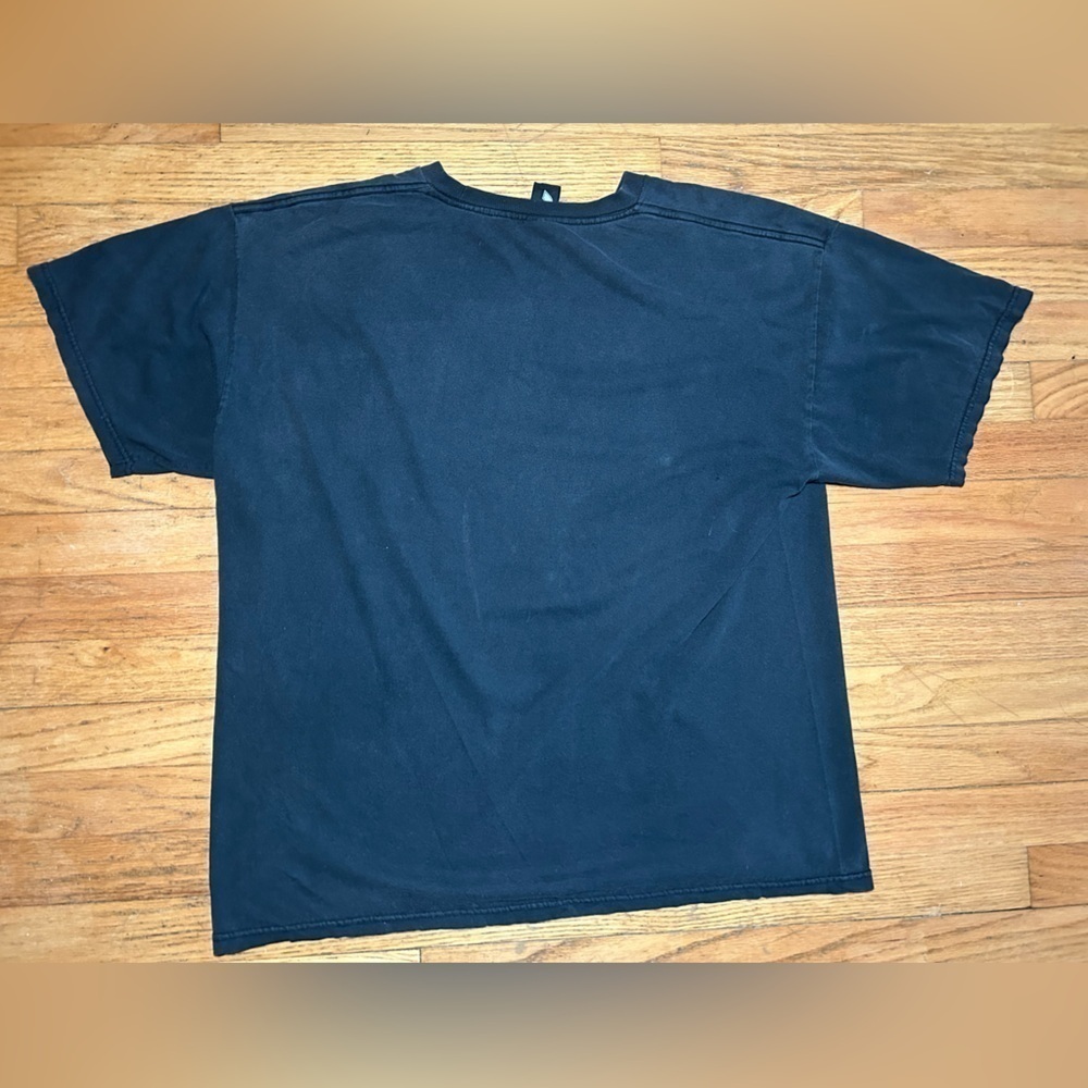 Y2K Famous Stars & Straps Graphic Tee XL - Picture 5 of 6